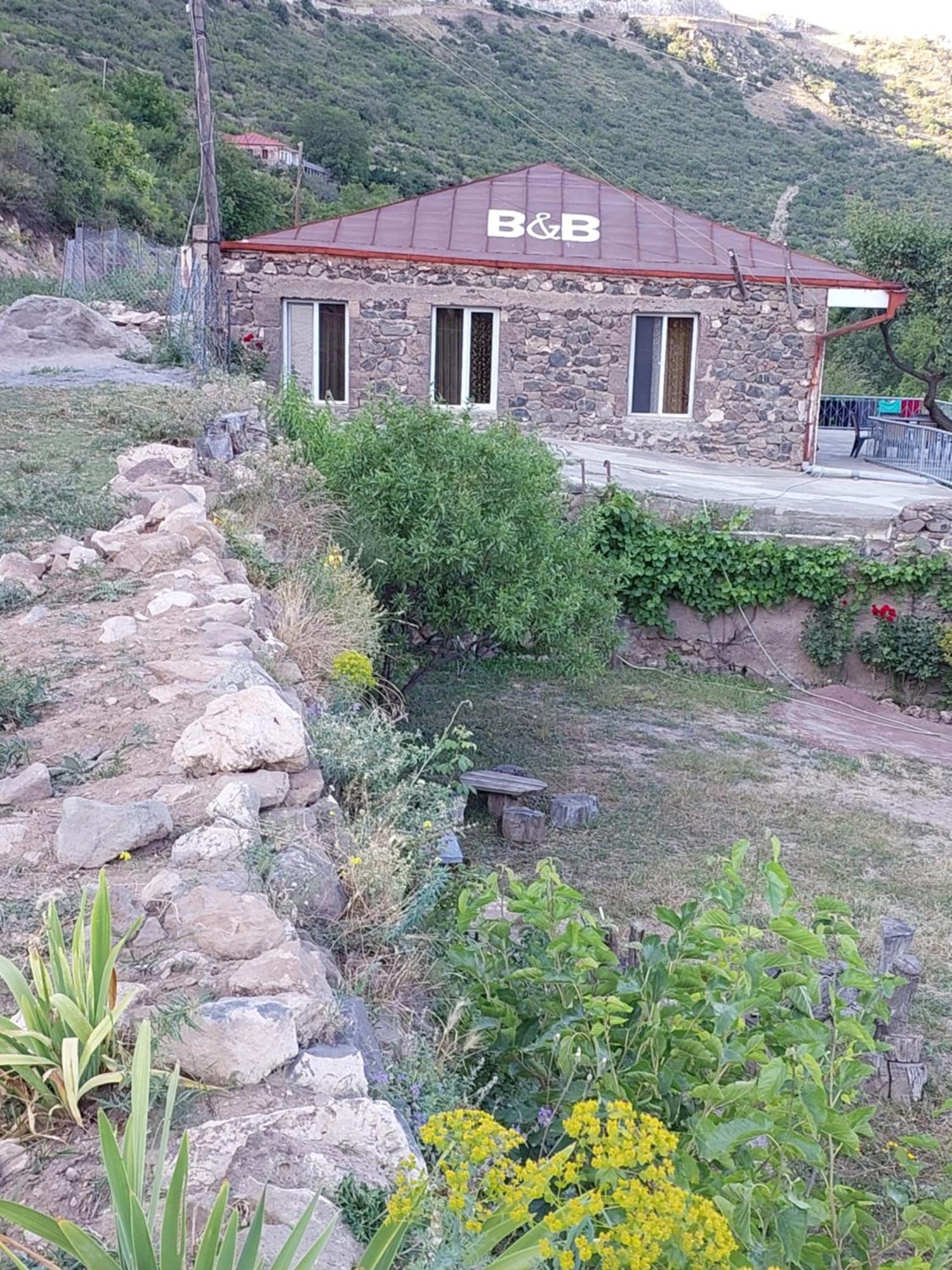 Igor Bed And Breakfast Halidzor Exteriör bild